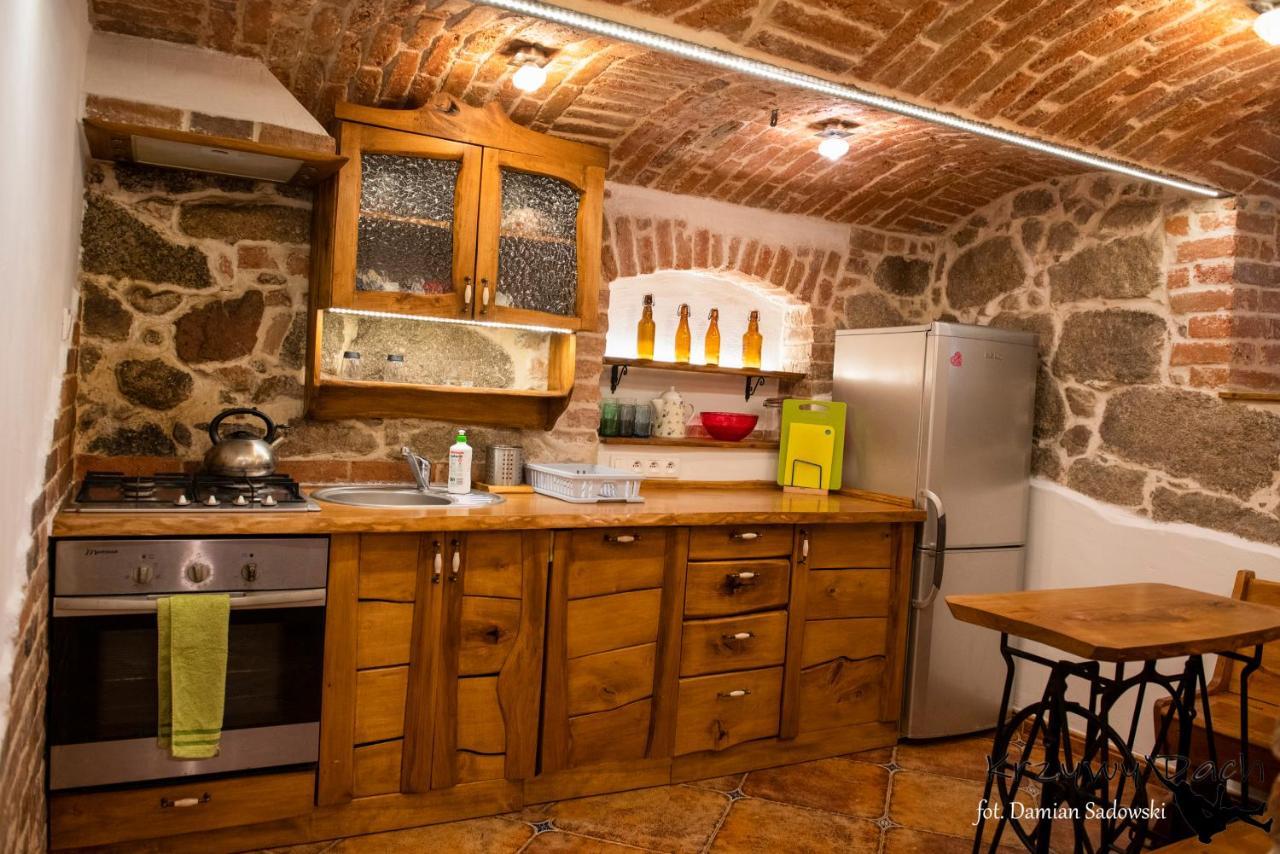 Lodge Pod Krzywym Dachem Karpniki