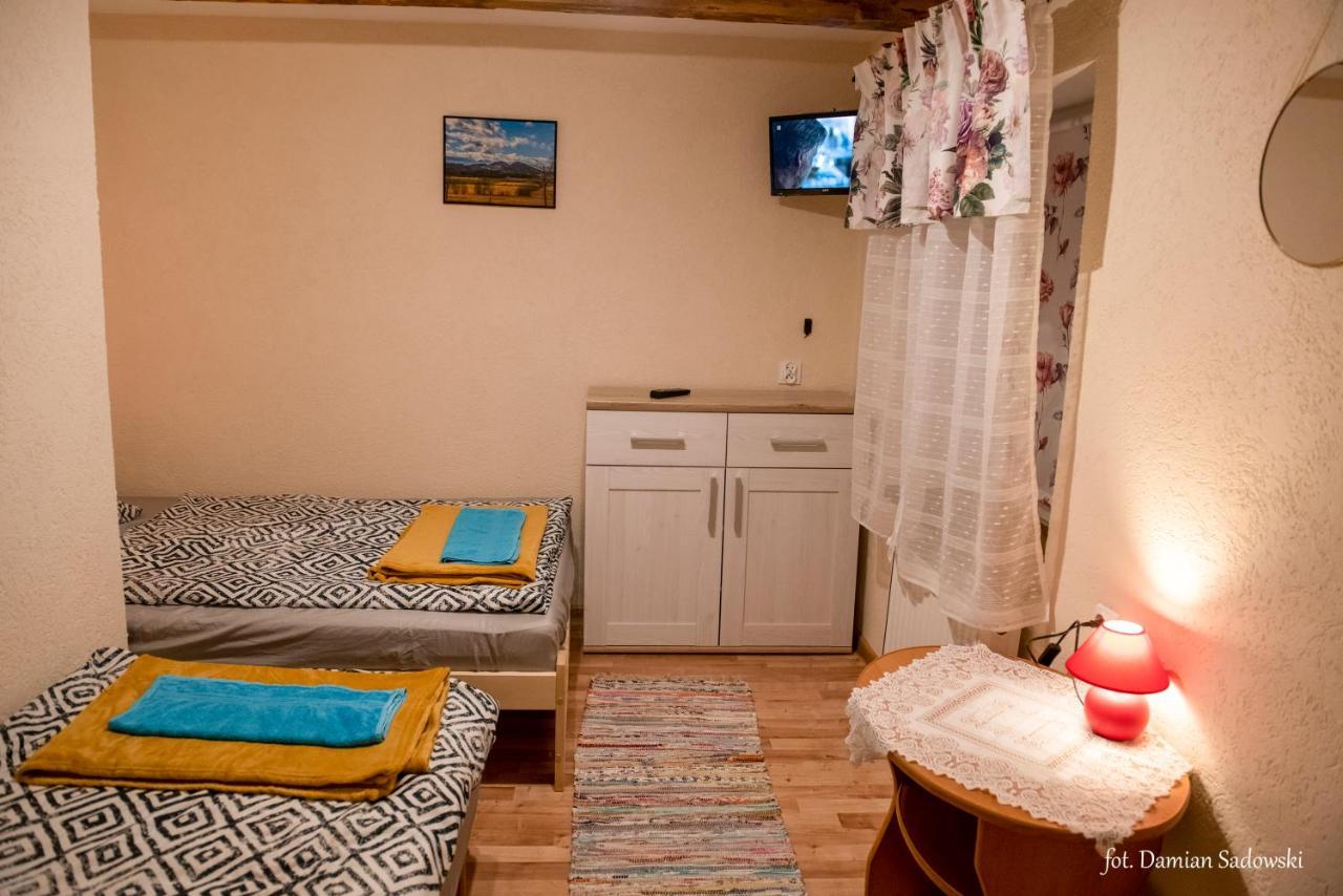 Pod Krzywym Dachem * Karpniki